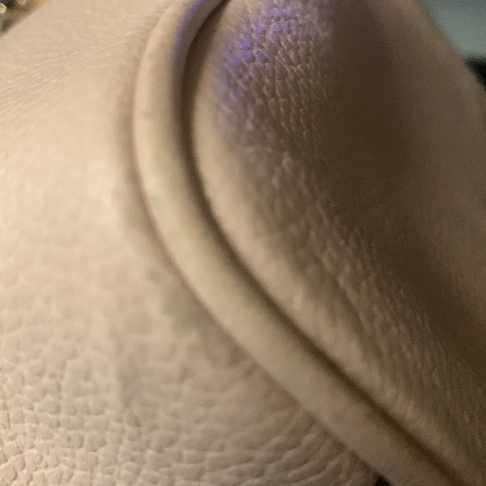 Previously loved, Michael Kors crossbody, light pink, gently used - Picture 9 of 10